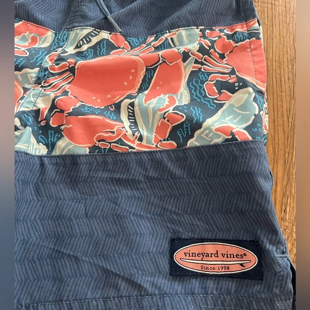 Vineyard Vines Chappy Swim Trunks Size‎ 6 Excellent condition Crabs Seashells H